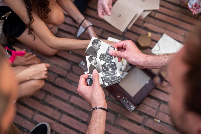The Goldheist - Private City Escape Game in Barcelona - The Puzzle Flow: Five Challenges to the Safe Combination