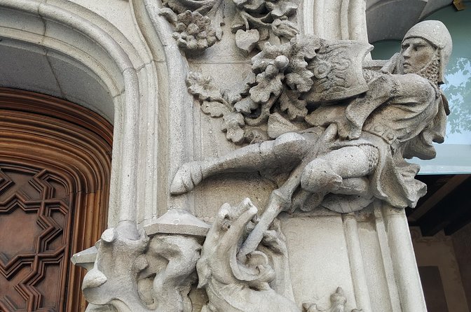 The Story of Gaudi and Modernism Private Walking Tour - Meet Patrick Taggart and set your pace on the walk