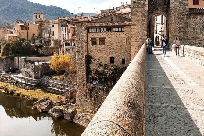 Three Medieval Gems & Local Lunch Private Tour from Barcelona - 8:30 Pickup, Coffee, and the Fast Trip Beyond Barcelona