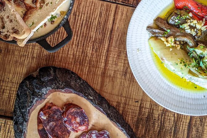 Together Food and Culture Walking Tour in Barcelona - Stop 2: an artisanal neighborhood where the food feels lived-in