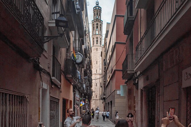Together Food and Culture Walking Tour in Barcelona - Guides who add context, not just facts