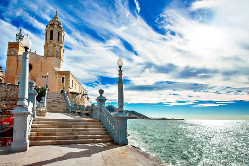 Tour in Sitges ( Bcn): Cultural diversity, tapas and beach - Key highlights that make this tour click