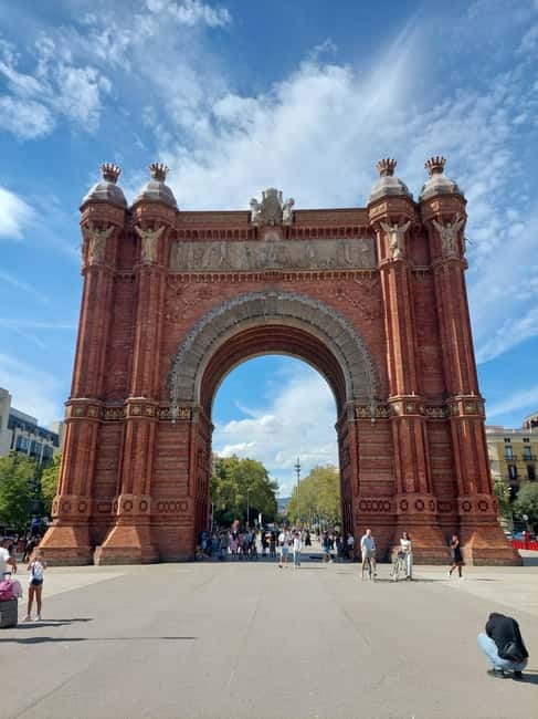 Tour of Barceloneta and the Citadel Park - The Parliament of Catalonia stop: power, military, and modern identity
