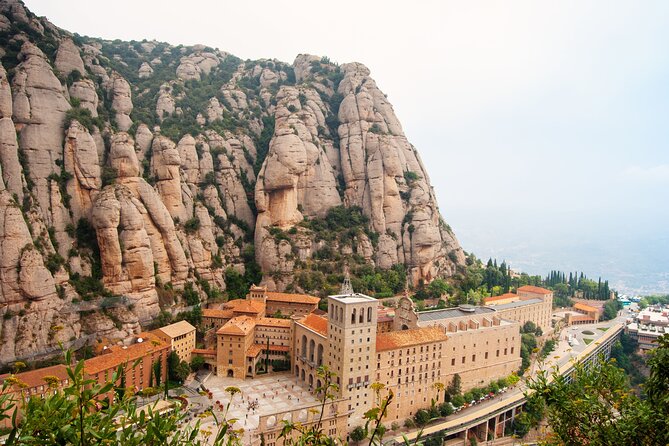 Transfer to Montserrat Monastery from Barcelona - The Ride Up: Morning Timing and Comfortable Transit