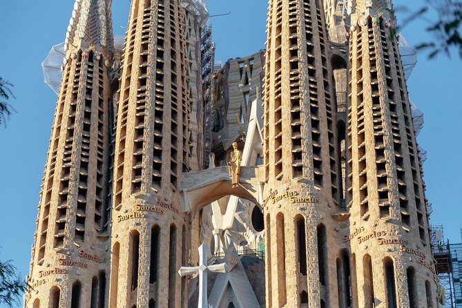Treasures of Barcelona: Private Gaudi Walking Tour - Stop 3: Sagrada Familia from the outside, then your own choice