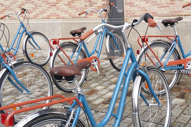 Visite insolite de Barcelone à vélo (en français) - Parc del Centre del Poblenou et Jean Nouvel : du vélo au regard d’architecte