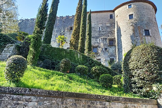Walking Tour in Girona History and Gastronomy with Tasting - Jewish Quarter Walking: Alleys, Synagogue History, No Museum Stop