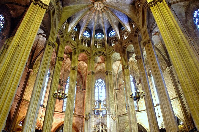 Walking tour of the Gothic Quarter of Barcelona + Cathedral - Why this Gothic Quarter walk feels efficient (and not just sightseeing)