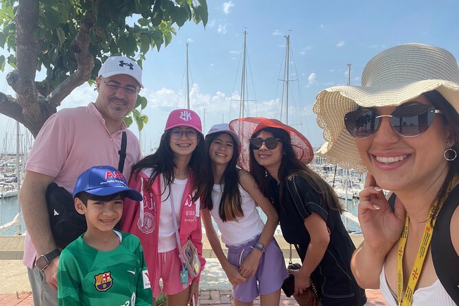 Welcome Private Chauffeured Tour with Licensed Guide - La Rambla stop: the famous street, explained