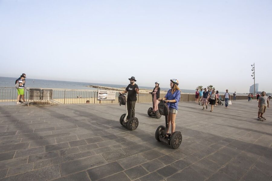 ❤️Welcome to Barcelona❤️ Segway Tour - Train station stop: Estació de França and the human-sized pace of city riding