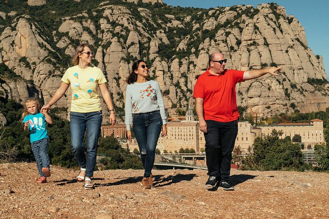 With Locals Ultimate Montserrat PRIVATE Day Trip - With Cable Car and Train - Montserrat, the easy way: private guide + train rhythm