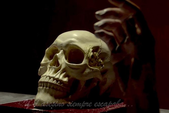 Xcape Room Bcn: Corpse Gallery Escape Room Barcelona - Corpse Gallery at XCAPE: the real deal in one hour